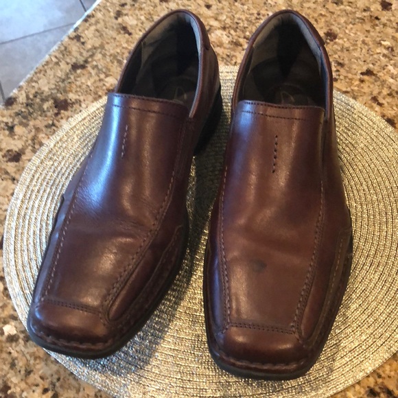 clarks unstructured mens slip-on